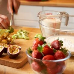 Pyrex Measuring Jug -Dunelm Shop 1000028180 alt02