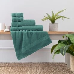 Dunelm Kingfisher Egyptian Cotton Towel