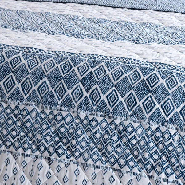 Dunelm Jax Mosaic Bedspread 3 Dunelm Jax Mosaic Bedspread - Image 3