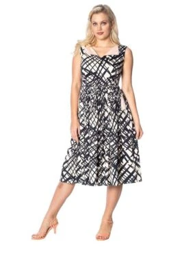 Handsketch Fit & Flare